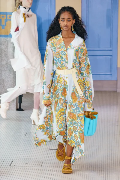 Look 34